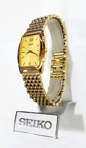 ساعة سيكو اليابانية انالوج كوارتز الرقيقة (Edg) ست...