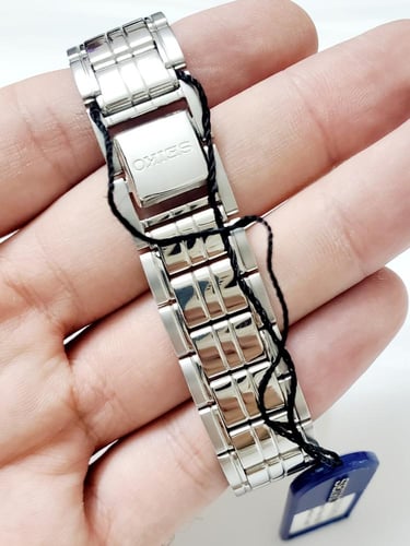 ساعة سيكو اليابانية الرقيقة انالوج كوارتز بتاريخين...