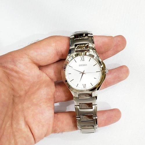 ساعة سيكو اليابانية المميزة انالوج كوارتز الرقيقة...