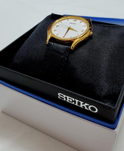 ساعة سيكو اليابانية انالوج كوارتز الرقيقة (Edg) جل...