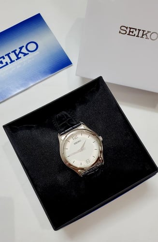 ساعة سيكو اليابانية انالوج كوارتز الرقيقة (Edg) لو...