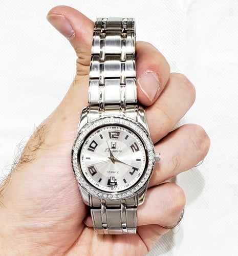 ساعة ايلجينس السويسرية انالوج كوارتز (SWISS MADE)...