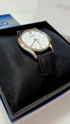 ساعة سيكو اليابانية انالوج كوارتز الرقيقة (Edg) جل...