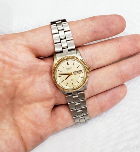 ساعة اورينت انالوج كوارتز شبيه رولكس ( فنتج ) اليا...