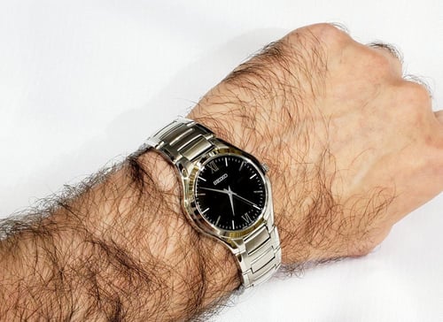 ساعة سيكو اليابانية المميزة انالوج كوارتز الرقيقة...