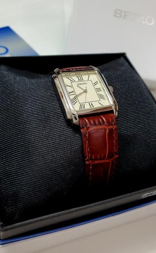 ساعة سيكو اليابانية انالوج كوارتز الرقيقة (Edg) ار...