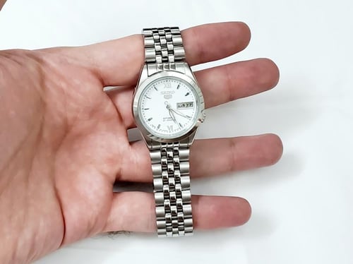 Seiko 5 Men's Automatic Watch د Japan Made White P...