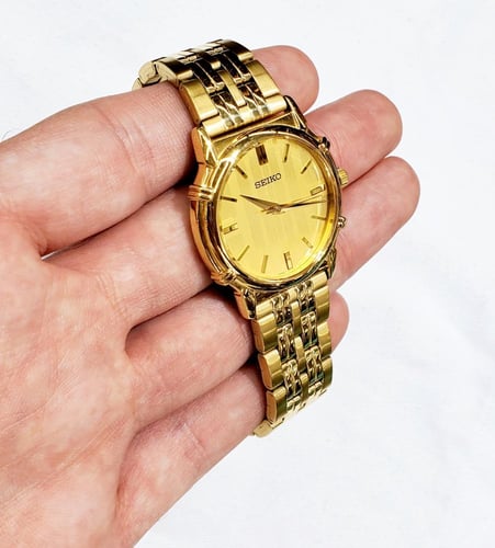 ساعة سيكو اليابانية انالوج كوارتز الرقيقة (Edg) ست...