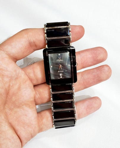 ساعة ايلجينس السويسرية انالوج كوارتز (SWISS) ضد ال...