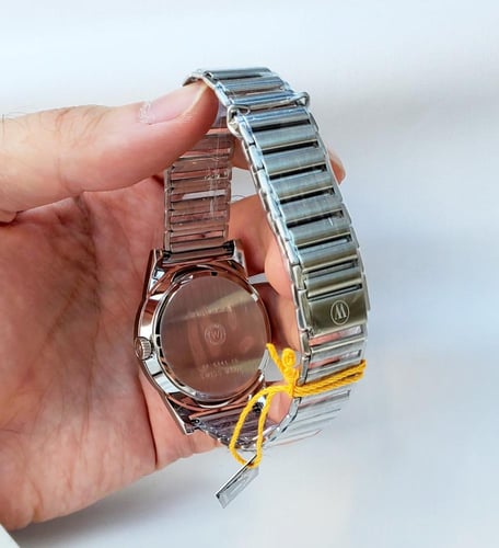 ساعة وست اند واتش كو السويسرية ام صليب ( الاصدار ا...