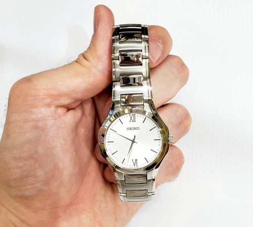 ساعة سيكو اليابانية المميزة انالوج كوارتز الرقيقة...