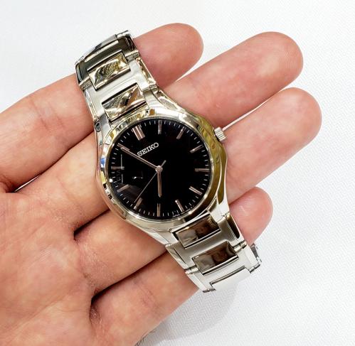 ساعة سيكو اليابانية المميزة انالوج كوارتز الرقيقة...