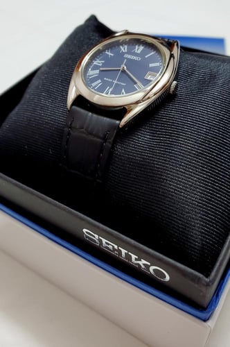 ساعة سيكو اليابانية انالوج كوارتز الرقيقة (Edg) بت...