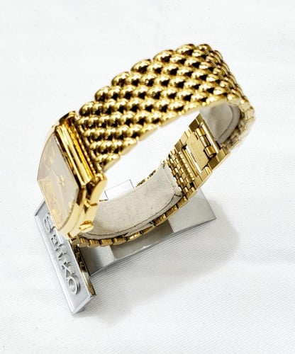 ساعة سيكو اليابانية انالوج كوارتز الرقيقة (Edg) ست...