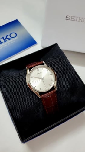 ساعة سيكو اليابانية انالوج كوارتز الرقيقة (Edg) جل...