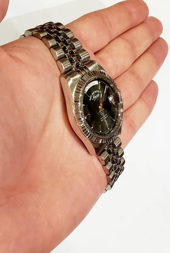 ساعة ويست اند واتش كو السويسرية 25 جويلز مينا اخضر...