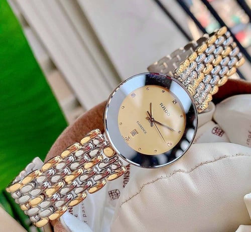 ساعة رادو فلورنس انالوج كوارتز ( 2024 ) بتاريخ مقا...