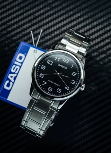 ساعة كاسيو انالوج كوارتز مينا اسود ستانلس ستيل فضي...