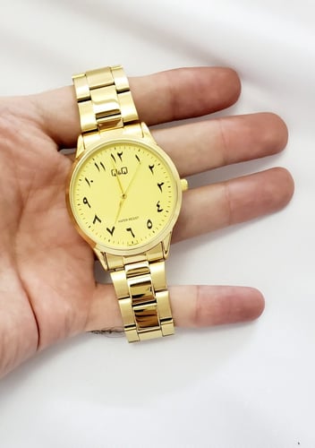 ساعة كيو آند كيو Q&Q الرقيقة كوارتز انالوج ( أرقام...