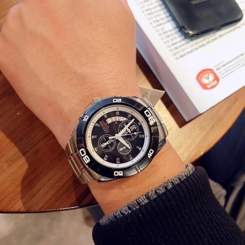 ساعة سيتزن اليابانية الرياضية كرونو غراف كوارتز ست...