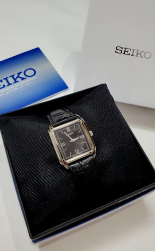 ساعة سيكو اليابانية انالوج كوارتز الرقيقة (Edg) مر...