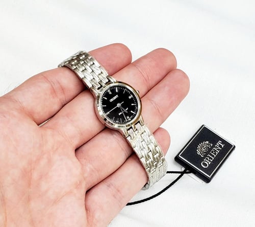 ساعة أورينت النسائية انالوج كوارتز ستانلس ستيل - Q...