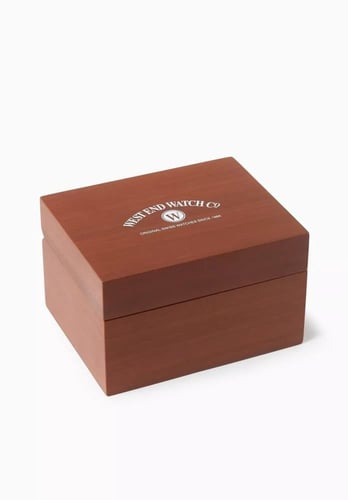 ساعة وست اند واتش كو السويسرية ام صليب ( الاصدار ا...