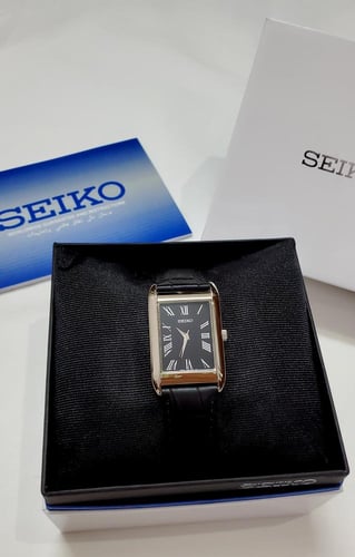 ساعة سيكو اليابانية انالوج كوارتز الرقيقة (Edg) مس...