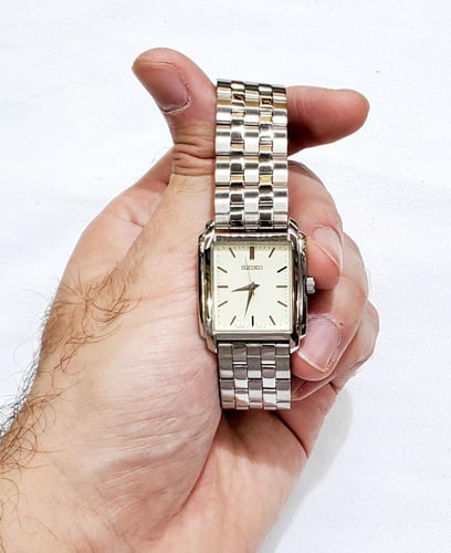 ساعة سيكو اليابانية انالوج كوارتز الرقيقة (Edg) ست...