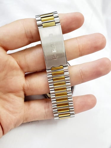 ساعة رادو السويسرية اوتوماتيك ميجكس ( مستخدمة ) ان...