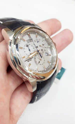 ساعة سيتزن ايكو درايف جلد اليابانية كرونو غراف للر...