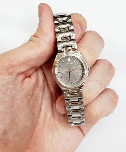 ساعة سيكو اليابانية فئة جالاكسي انالوج كوارتز الرق...