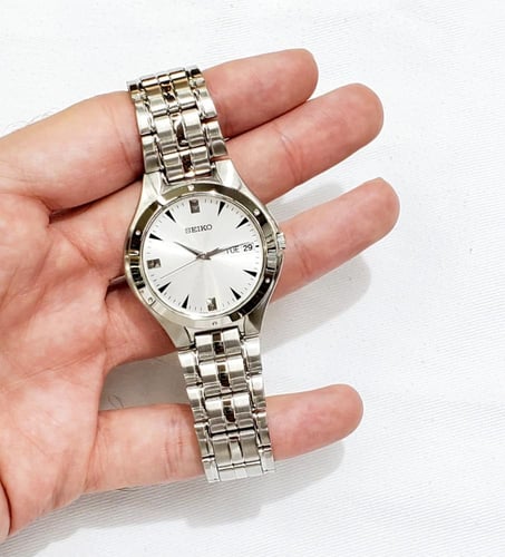 ساعة سيكو اليابانية انالوج كوارتز الرقيقة (Edg) تا...