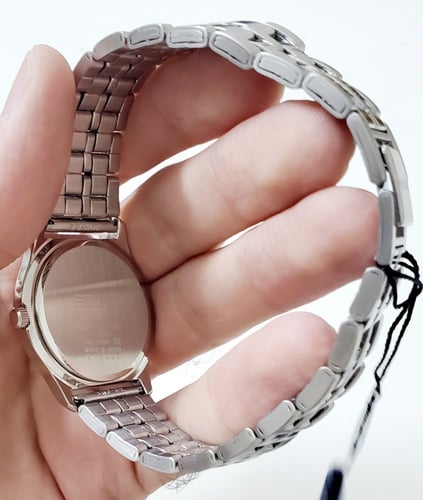 ساعة سيكو اليابانية انالوج كوارتز الرقيقة (Edg) ست...