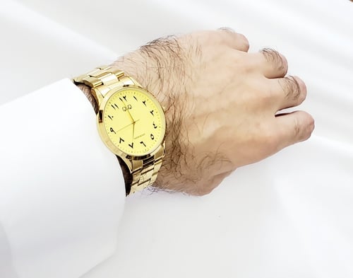 ساعة كيو آند كيو Q&Q الرقيقة كوارتز انالوج ( أرقام...