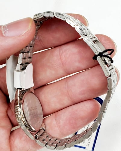 ساعة سيكو اليابانية انالوج كوارتز الرقيقة (Edg) ست...