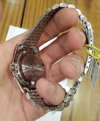 ساعة وست اند واتش اوتوماتيك بتاريخين ( ارقام عربي...