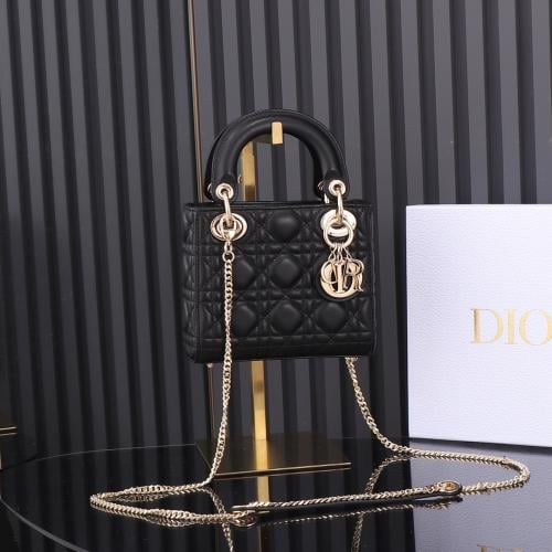 شنطة ديور Lady Dior