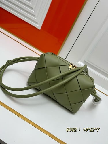 شنطة بوتيقا كاسيت Cassette