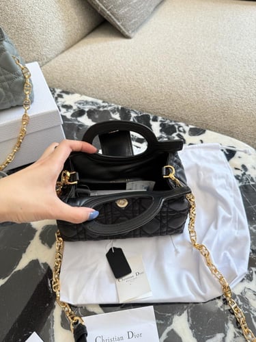 شنطة ديور جولي Dior Jolie (متوفرة بعدة الوان)