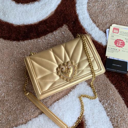 شنطة دولشي اند غابانا