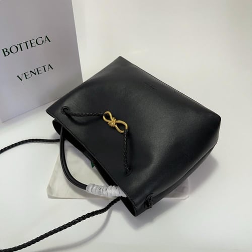 شنطة بوتيقا انديانو Andiamo مقاس 25cm