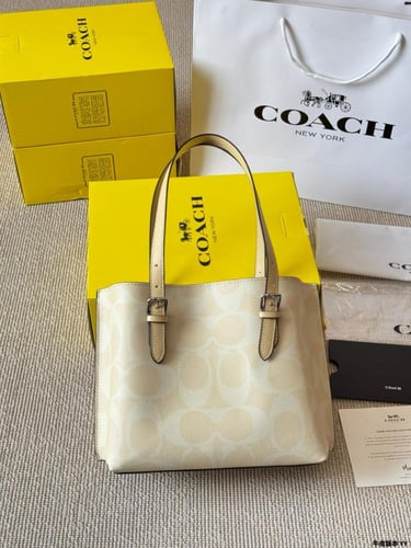 شنطة كوتش Mollie