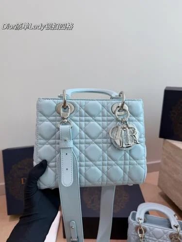 شنطة ديور ليدي ديور | Lady Dior (متوفرة بحجمين)