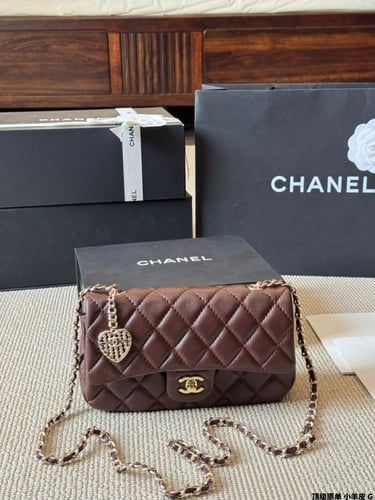 شنطة شانيل cf (متوفرة بلونين)