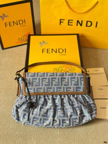 شنطة فندي (متوفرة بعدة الوان)