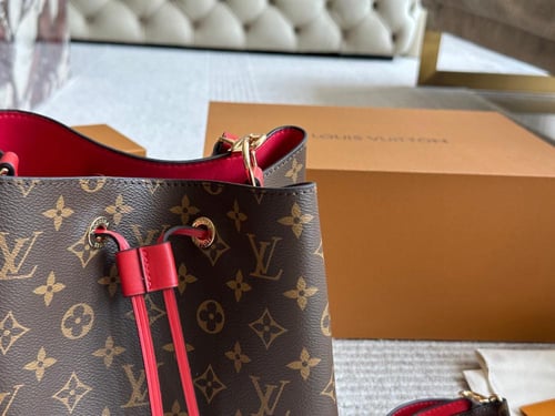 شنطة لويس فيتون Lv Noe