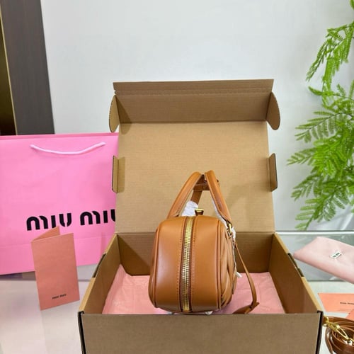 شنطة ميو ميو- Arcadie (متوفر بعدة الوان)