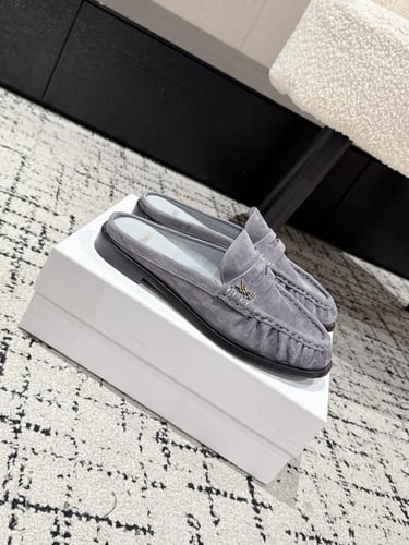 حذاء رسمي سان لوران