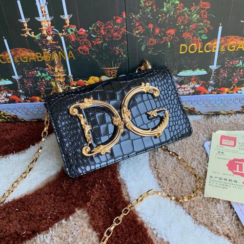 شنطة دولشي اند غابانا D&G